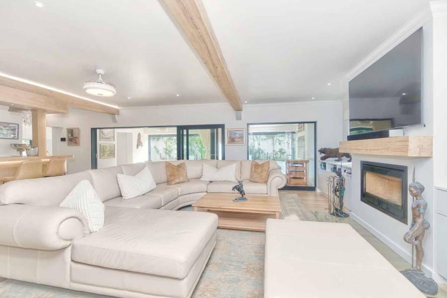 6 Bedroom Property for Sale in Hermanus Heights Western Cape